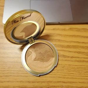 NEW Too Faced Natural Lust Satin Dual-Tone Bronzer